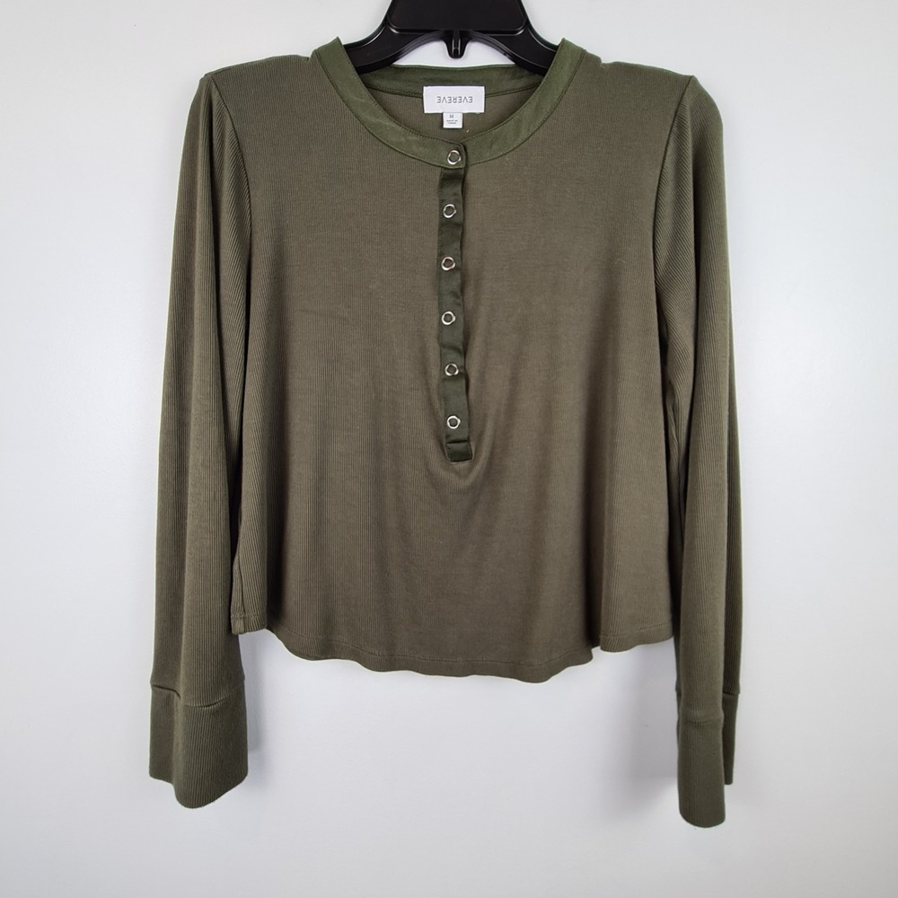 Evereve Henley Peyton Long Sleeve Top Women's‎ Medium Olive Green Cropped Ribbed